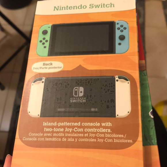 Nintendo Switch Animal Crossing Edition - Picture 5 of 8